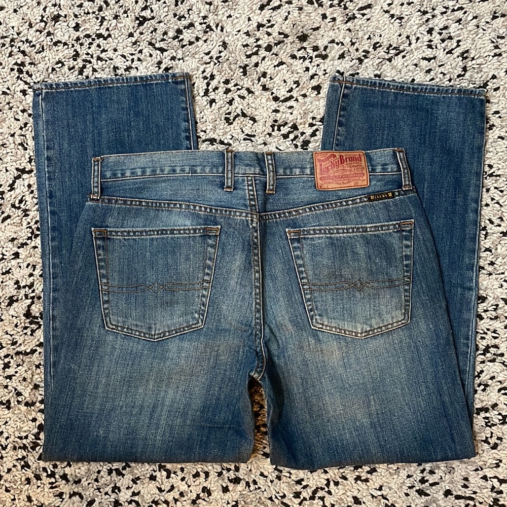 Lucky Brand by Gene Montesano Short Inseam Jeans—Size 34, Blue - Picture 9 of 13